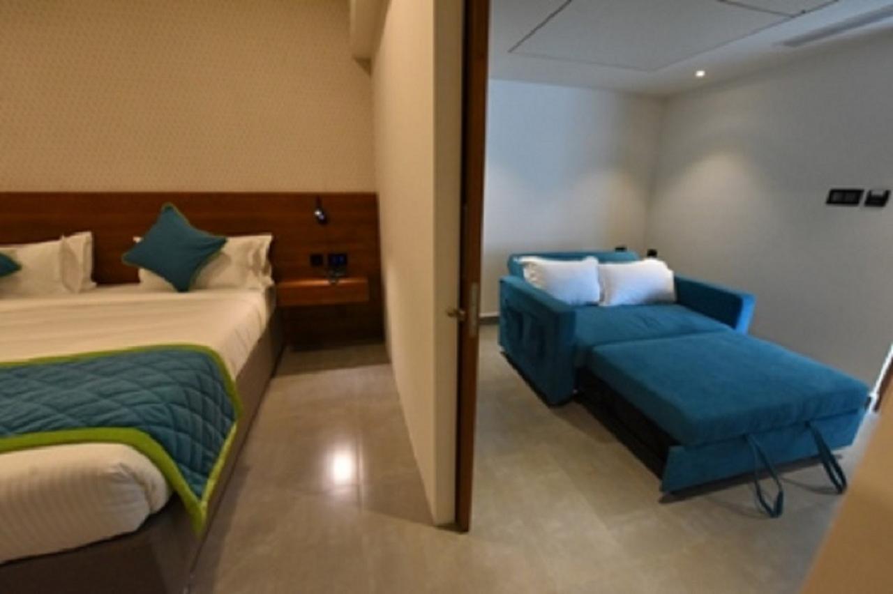 Vivid A Boutique Hotel Tiruchirappalli Kültér fotó