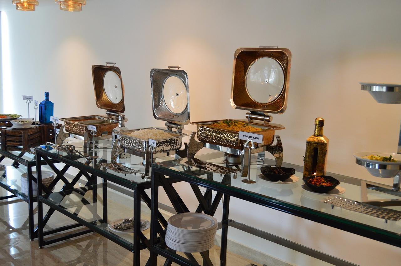 Vivid A Boutique Hotel Tiruchirappalli Kültér fotó