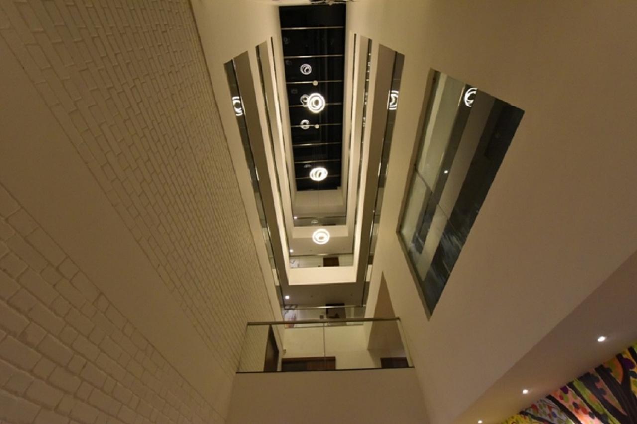 Vivid A Boutique Hotel Tiruchirappalli Kültér fotó